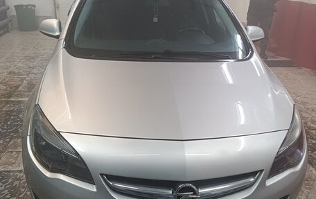 Opel Astra J, 2013 год, 810 000 рублей, 1 фотография