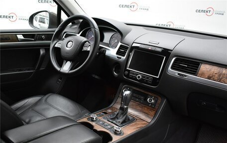 Volkswagen Touareg III, 2012 год, 2 249 000 рублей, 5 фотография