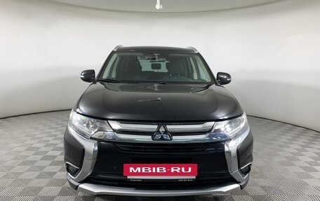 Mitsubishi Outlander III рестайлинг 3, 2018 год, 1 698 000 рублей, 2 фотография