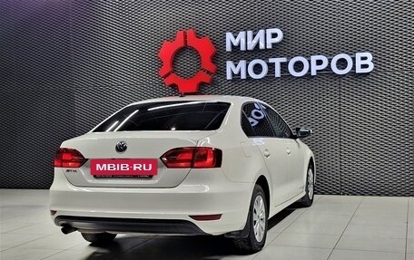 Volkswagen Jetta VI, 2013 год, 1 070 000 рублей, 13 фотография