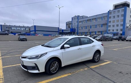 Toyota Corolla, 2018 год, 2 200 000 рублей, 5 фотография