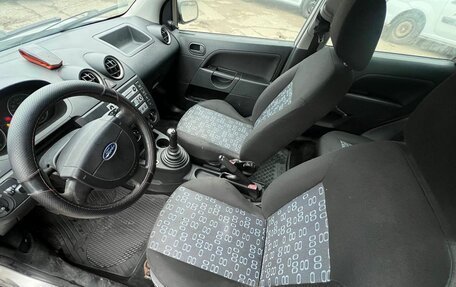 Ford Fiesta, 2005 год, 365 000 рублей, 9 фотография