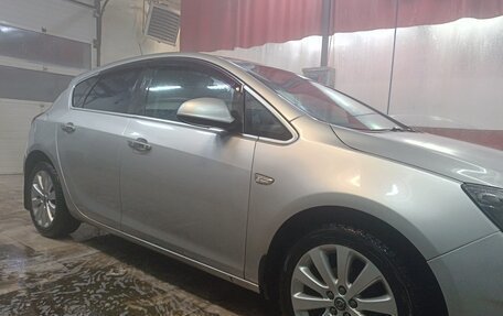 Opel Astra J, 2013 год, 810 000 рублей, 6 фотография