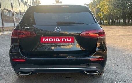 Mercedes-Benz B-Класс, 2019 год, 2 150 000 рублей, 4 фотография