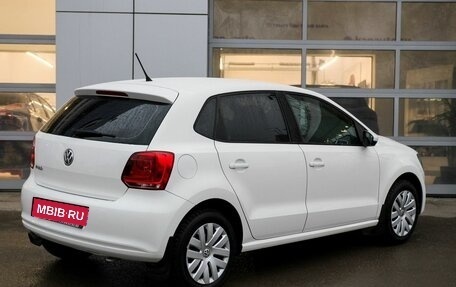 Volkswagen Polo VI (EU Market), 2011 год, 735 000 рублей, 2 фотография