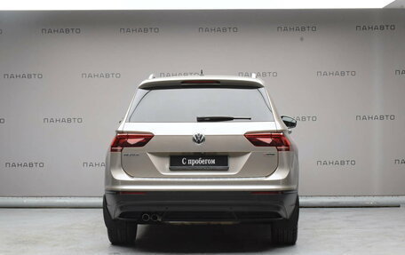 Volkswagen Tiguan II, 2018 год, 2 976 000 рублей, 4 фотография