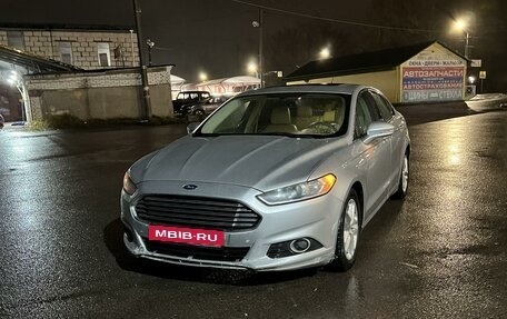 Ford Fusion (North America) II, 2015 год, 940 000 рублей, 2 фотография