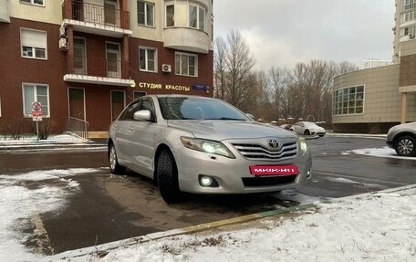 Toyota Camry, 2011 год, 1 345 000 рублей, 2 фотография