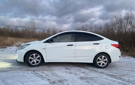 Hyundai Solaris II рестайлинг, 2012 год, 860 000 рублей, 3 фотография