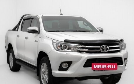 Toyota Hilux VIII, 2018 год, 3 700 000 рублей, 3 фотография