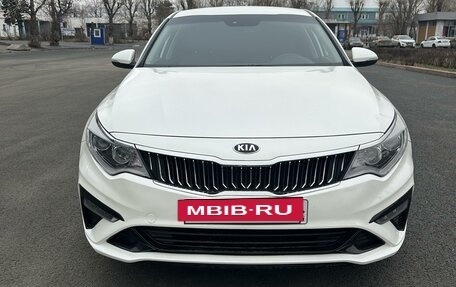 KIA Optima IV, 2019 год, 1 790 000 рублей, 2 фотография