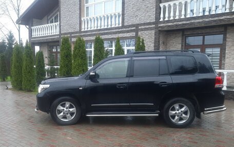 Toyota Land Cruiser 200, 2010 год, 2 600 000 рублей, 2 фотография