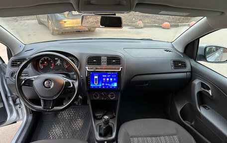 Volkswagen Polo VI (EU Market), 2018 год, 999 000 рублей, 11 фотография