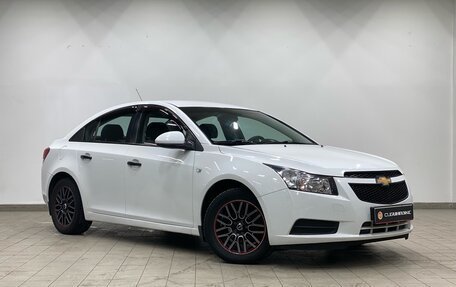 Chevrolet Cruze II, 2011 год, 999 000 рублей, 3 фотография