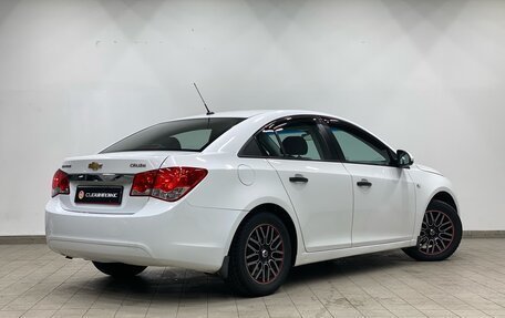 Chevrolet Cruze II, 2011 год, 999 000 рублей, 4 фотография