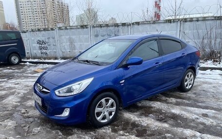 Hyundai Solaris II рестайлинг, 2013 год, 1 130 000 рублей, 9 фотография