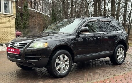 Volkswagen Touareg III, 2005 год, 1 350 000 рублей, 2 фотография