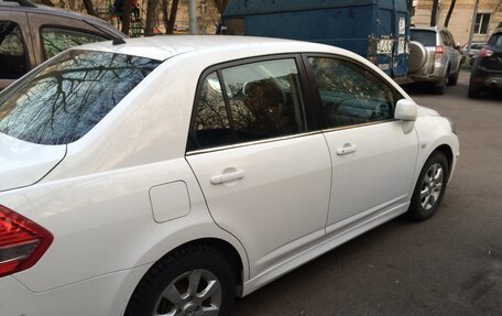 Nissan Tiida, 2011 год, 3 фотография