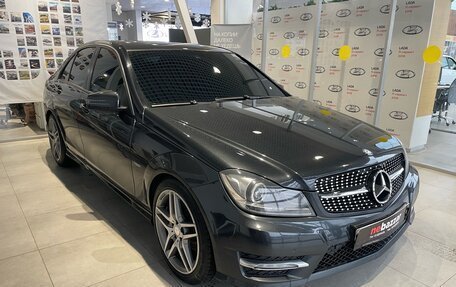 Mercedes-Benz C-Класс, 2011 год, 1 570 000 рублей, 2 фотография