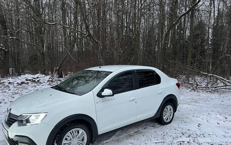 Renault Logan II, 2019 год, 875 000 рублей, 3 фотография