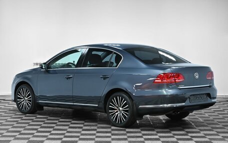 Volkswagen Passat B7, 2011 год, 899 000 рублей, 4 фотография