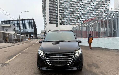 Mercedes-Benz V-Класс, 2024 год, 16 200 000 рублей, 2 фотография