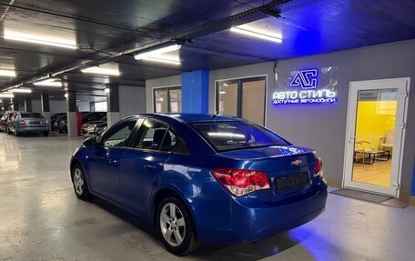 Chevrolet Cruze II, 2011 год, 710 000 рублей, 4 фотография