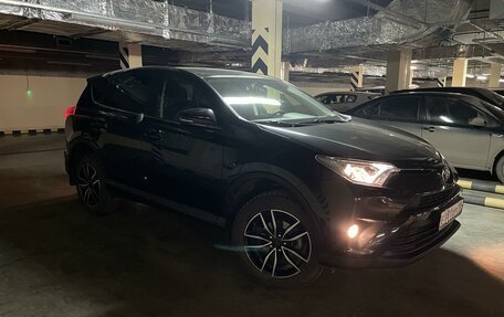 Toyota RAV4, 2016 год, 3 085 000 рублей, 4 фотография