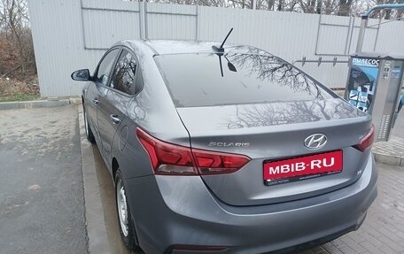 Hyundai Solaris II рестайлинг, 2018 год, 1 400 000 рублей, 1 фотография