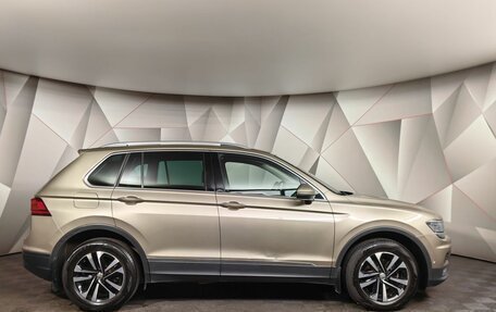 Volkswagen Tiguan II, 2019 год, 2 773 000 рублей, 6 фотография