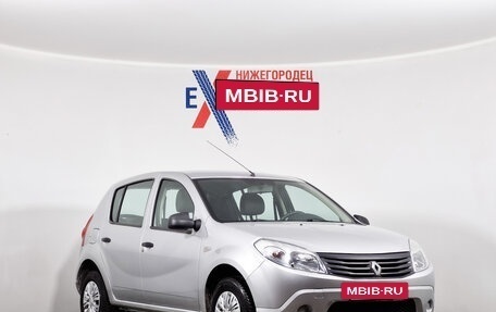 Renault Sandero I, 2014 год, 709 000 рублей, 2 фотография