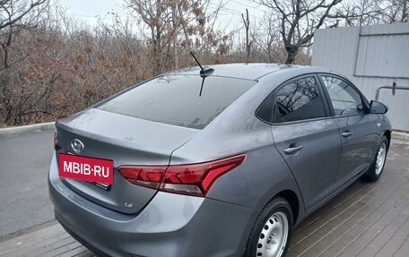 Hyundai Solaris II рестайлинг, 2018 год, 1 400 000 рублей, 6 фотография