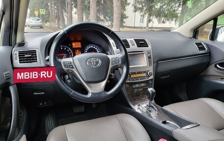 Toyota Avensis III рестайлинг, 2012 год, 1 700 000 рублей, 22 фотография