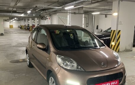 Peugeot 107 I рестайлинг, 2013 год, 650 000 рублей, 5 фотография