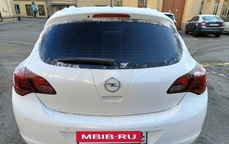 Opel Astra J, 2012 год, 850 000 рублей, 2 фотография