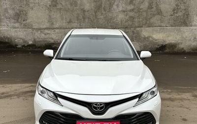 Toyota Camry, 2018 год, 2 090 000 рублей, 1 фотография