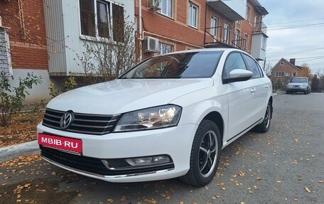 Volkswagen Passat B7, 2011 год, 900 000 рублей, 3 фотография