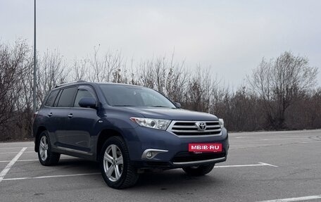 Toyota Highlander III, 2011 год, 2 000 000 рублей, 6 фотография