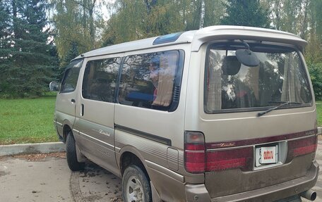 Toyota HiAce H100, 1995 год, 1 050 000 рублей, 7 фотография