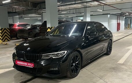 BMW 3 серия, 2019 год, 4 100 000 рублей, 2 фотография