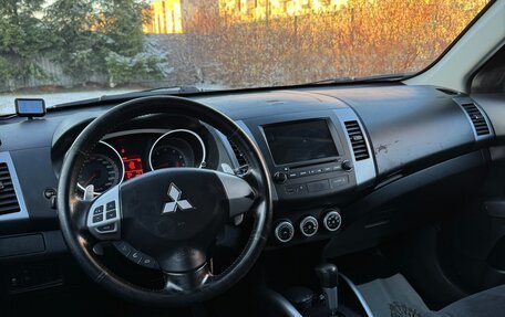 Mitsubishi Outlander III рестайлинг 3, 2007 год, 730 000 рублей, 6 фотография