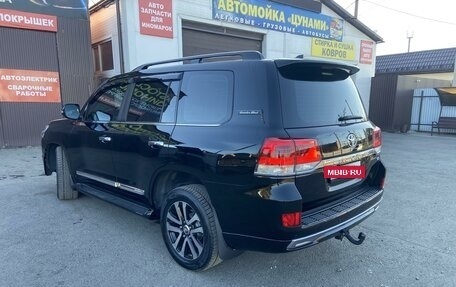 Toyota Land Cruiser 200, 2018 год, 6 900 000 рублей, 4 фотография