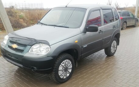 Chevrolet Niva I рестайлинг, 2010 год, 600 000 рублей, 23 фотография