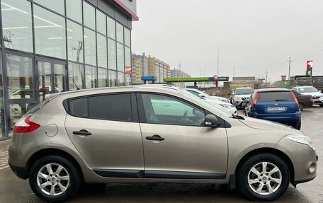 Renault Megane III, 2012 год, 859 000 рублей, 2 фотография