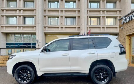 Toyota Land Cruiser Prado 150 рестайлинг 2, 2023 год, 7 600 000 рублей, 8 фотография