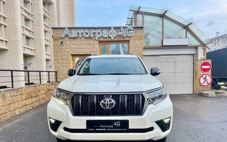 Toyota Land Cruiser Prado 150 рестайлинг 2, 2023 год, 7 600 000 рублей, 3 фотография