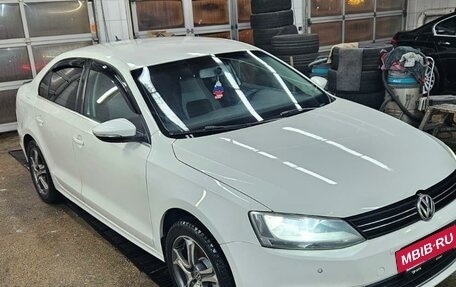 Volkswagen Jetta VI, 2012 год, 950 000 рублей, 3 фотография