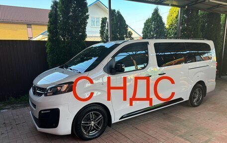 Opel Zafira Life I, 2022 год, 4 500 000 рублей, 2 фотография