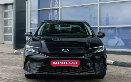 Toyota Camry, 2024 год, 4 900 000 рублей, 2 фотография