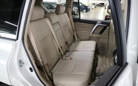 Toyota Land Cruiser Prado 150 рестайлинг 2, 2022 год, 6 800 999 рублей, 32 фотография